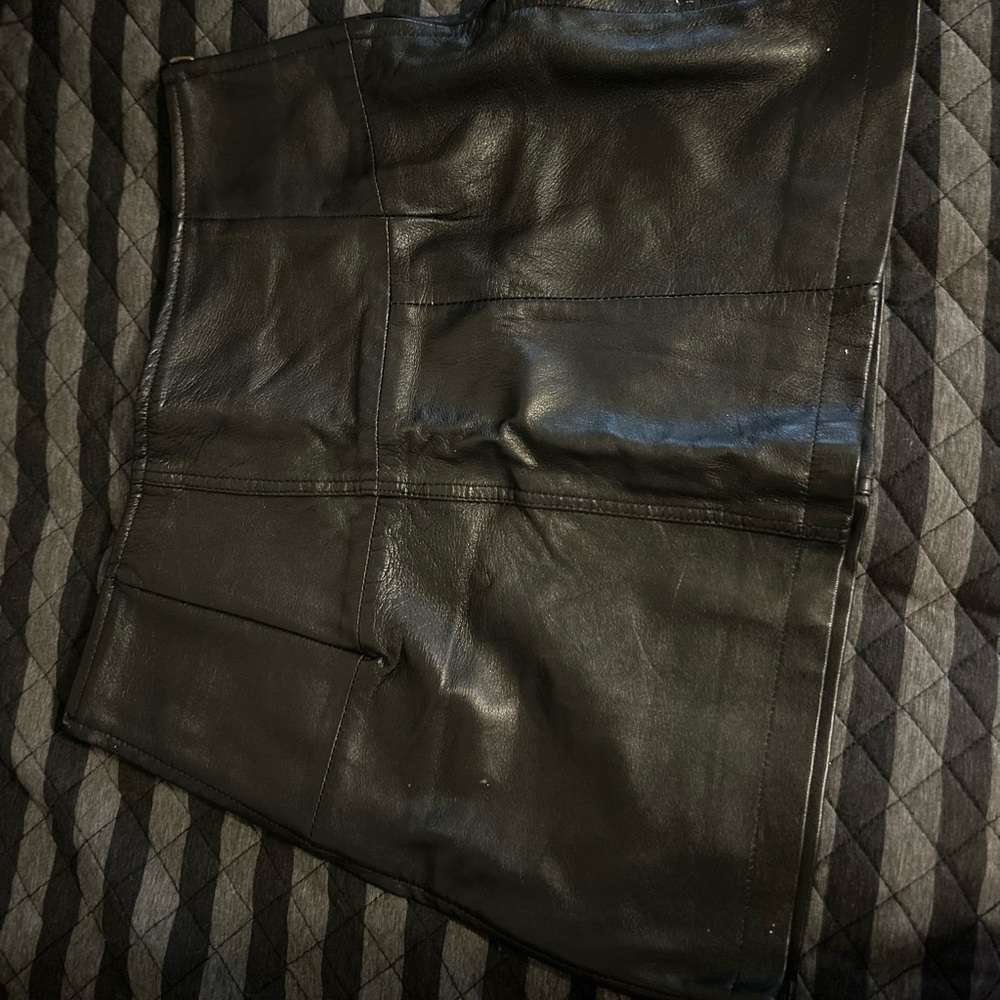 Leather skirt